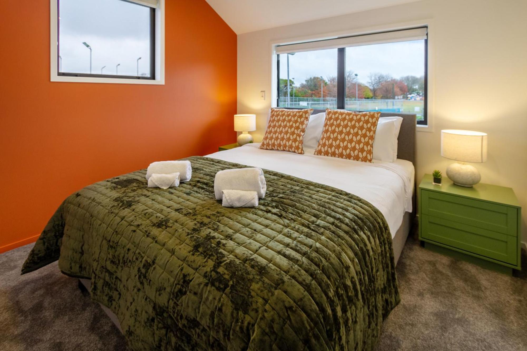 Serene Living 2 Bed With Carpark 基督城 外观 照片