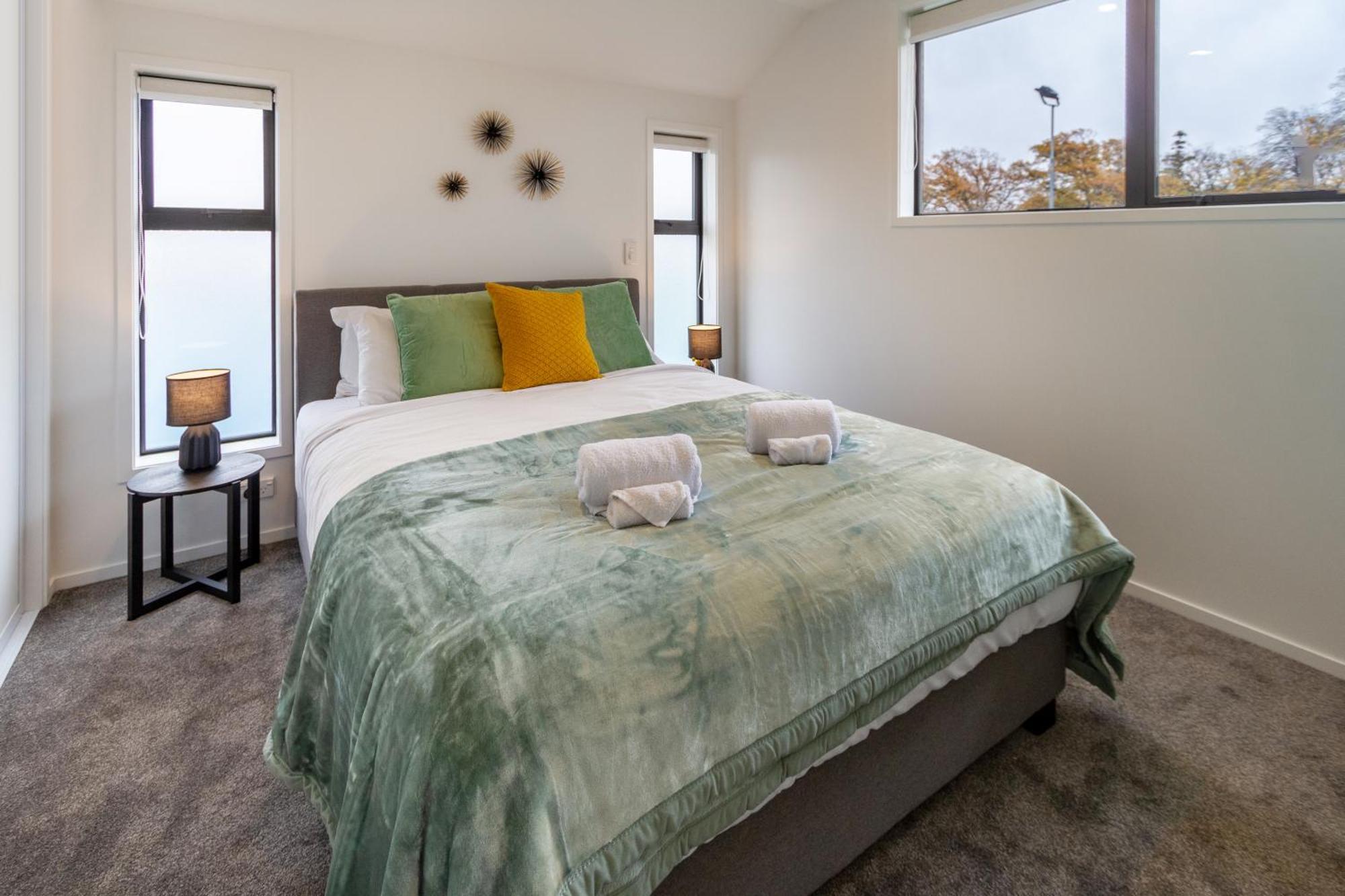 Serene Living 2 Bed With Carpark 基督城 外观 照片